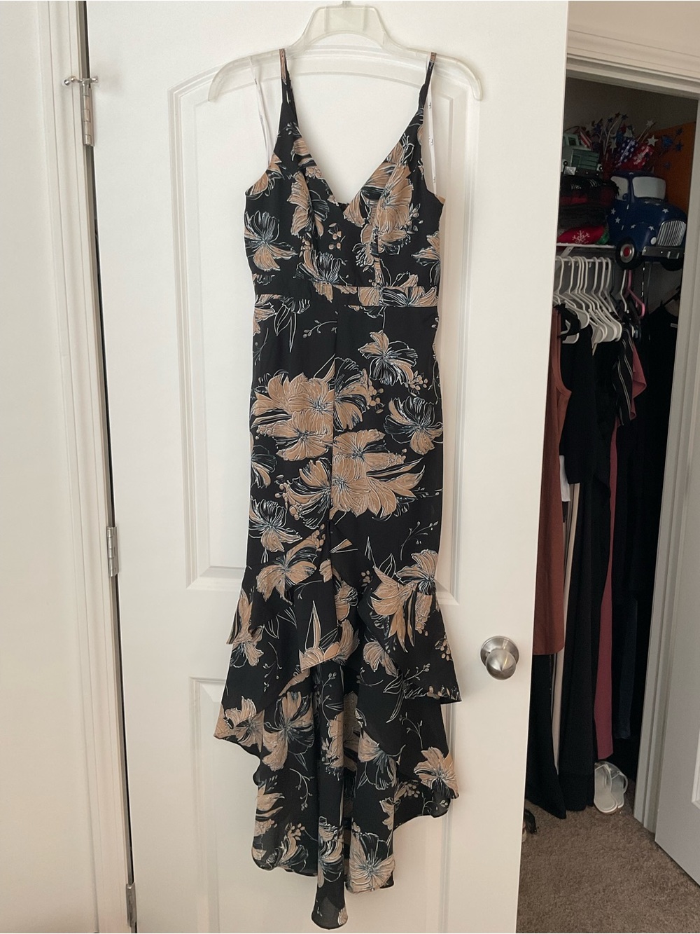 Lulu's Black Maxi Dress with Beige Floral Print